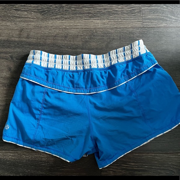 Lulu Shorty Shorts (Older Lulu) - Picture 4 of 4